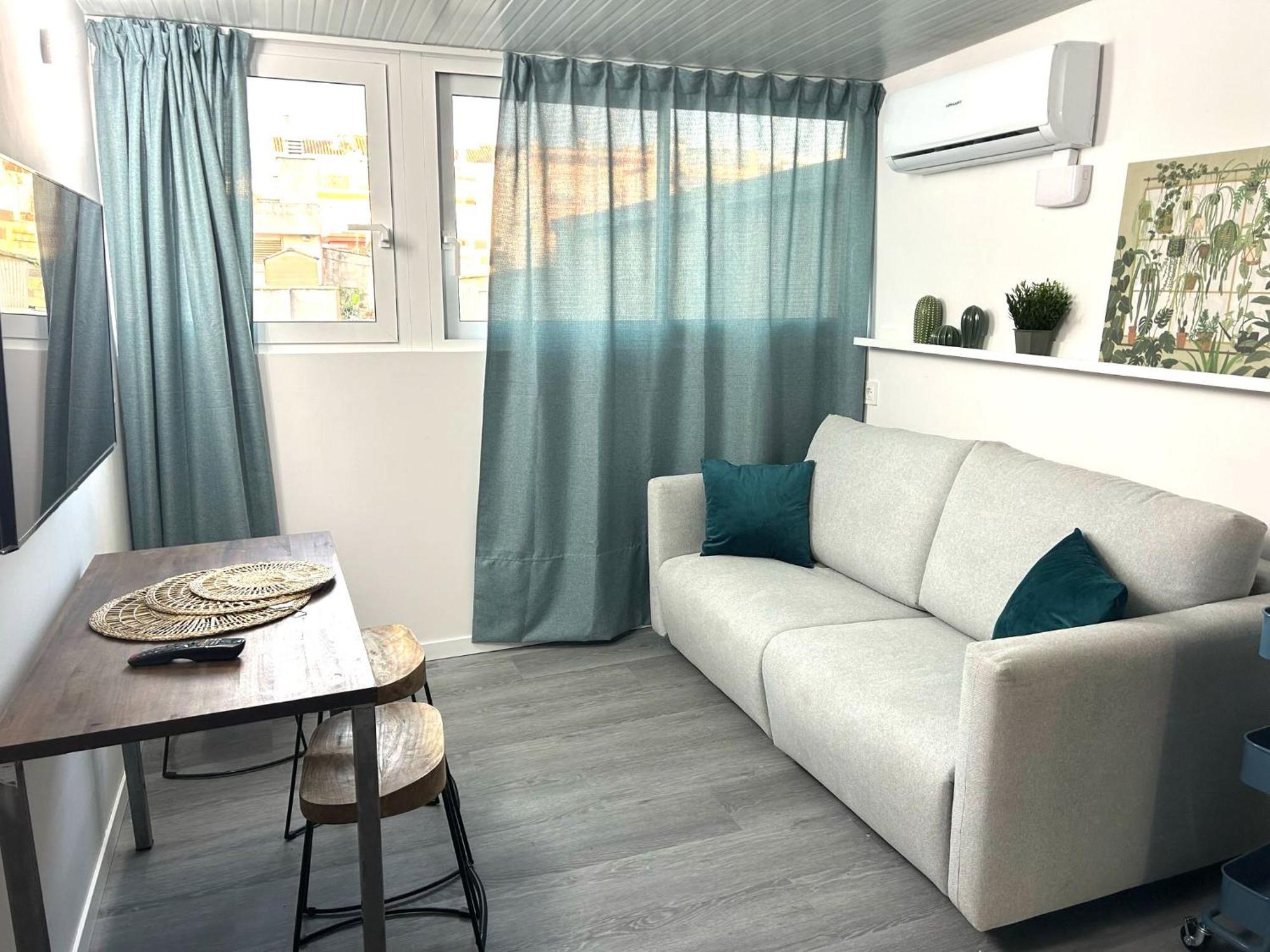 Topdown Apartments 오스피탈레트 데 요브레가트 외부 사진