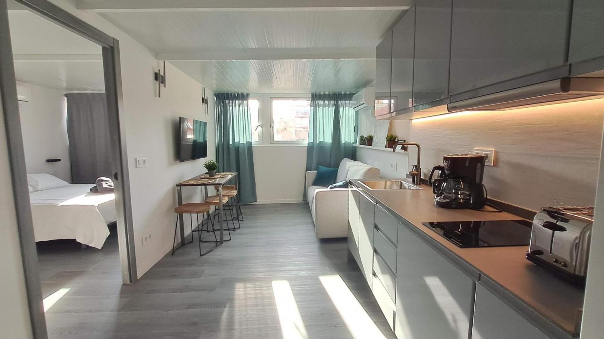 Topdown Apartments 오스피탈레트 데 요브레가트 외부 사진